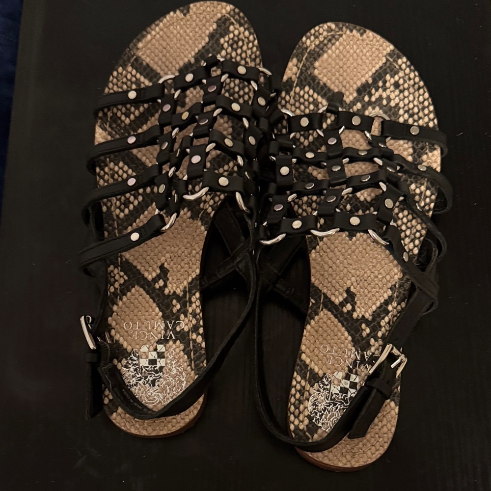 Vince Camuto Black and Brown Strappy Sandals